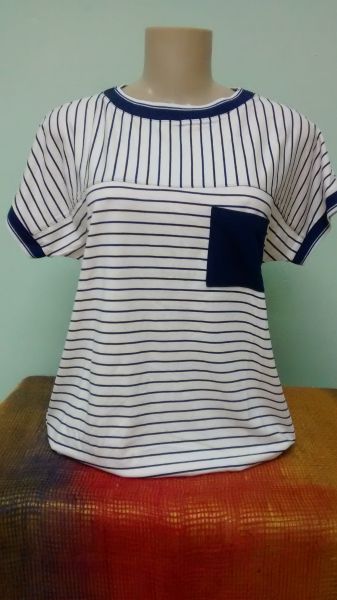 Blusa Listrada c/ Bolso